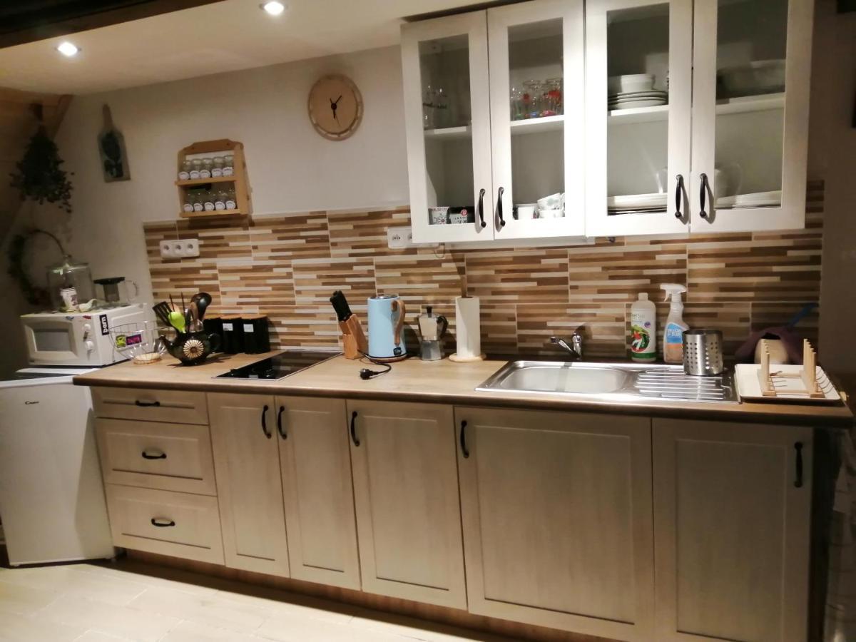 Apartman Dve Micky بيتس بود سنيزكو المظهر الخارجي الصورة